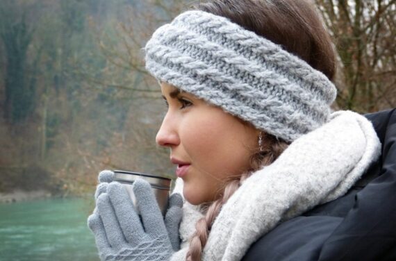 Stirnbänder - warum sie nicht nur im Winter ein modisches Statement sind